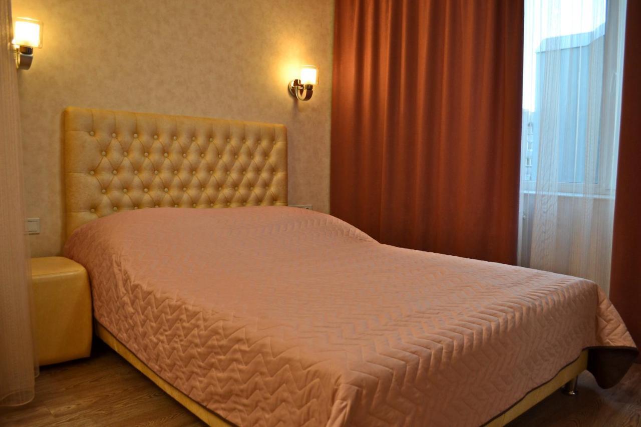 Apartlux 3 Černihiv Esterno foto
