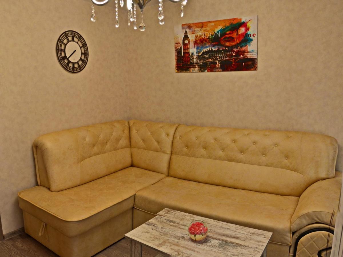 Apartlux 3 Černihiv Esterno foto